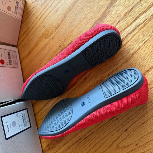 Rothy's The Point in Flame, with box - Picture 3 of 13